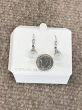 Laden Sie das Bild in den Galerie-Viewer, Silver Snow Globe Opal Dangle Earrings