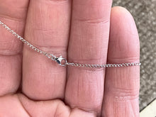 Cargar imagen en el visor de la galería, Silver Cross With Chain