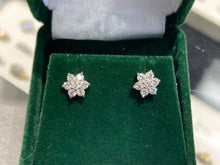 Laden Sie das Bild in den Galerie-Viewer, Diamond Gold Earrings