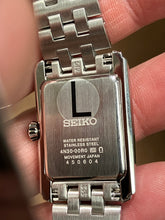 Cargar imagen en el visor de la galería, Seiko Women's Essential Steel Watch With Crystals