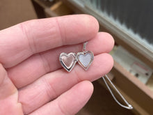 Cargar imagen en el visor de la galería, Heart Locket Sterling Silver Mother Of Pearl Rope Chain Engravable