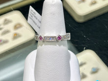 Charger l'image dans la galerie, Natural Pink Sapphire And Diamond White Gold Ring