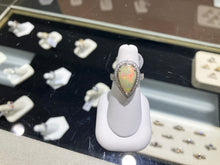 Charger l'image dans la galerie, Opal And Diamond 18k White Gold Ring