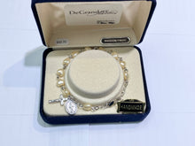 Cargar imagen en el visor de la galería, Synthetic Pearl Rosary Bracelet