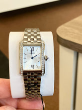 Cargar imagen en el visor de la galería, Seiko Women's Essential Steel Watch With Crystals