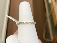 Cargar imagen en el visor de la galería, Natural Diamond Quarter Carat Gold Ring