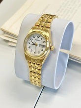 Load image into Gallery viewer, Seiko Women's Watch With Day Date Calendar