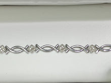 Charger l'image dans la galerie, Sterling Silver Diamond Bracelet 0.22 Carats