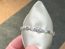 Charger l'image dans la galerie, Sterling Silver Diamond Bracelet 0.22 Carats