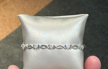Charger l'image dans la galerie, Sterling Silver Diamond Bracelet 0.22 Carats