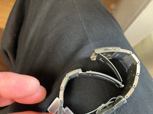 Cargar imagen en el visor de la galería, Seiko Titanium Watch With Date Calendar