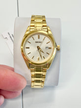 Charger l'image dans la galerie, Seiko Stainless Steel Gold Tone Watch With Date Calendar