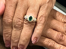 Charger l'image dans la galerie, Emerald And Diamond Gold Ring