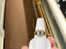 Cargar imagen en el visor de la galería, Sapphire And Diamond Gold Ring