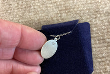 Cargar imagen en el visor de la galería, Saint Elmo Silver Pendant And Chain