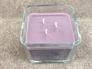 Resilient Elderberry & Acai Yankee Candle