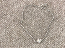 Cargar imagen en el visor de la galería, Cape Cod Silver Twist Anklet