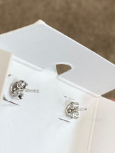 Laden Sie das Bild in den Galerie-Viewer, Cape Cod Cubic Zirconia Ball Earrings