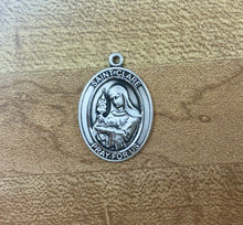 Cargar imagen en el visor de la galería, Saint Clare Of Assisi Silver Pendant With Chain Religious