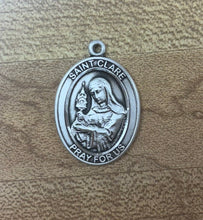 Cargar imagen en el visor de la galería, Saint Clare Of Assisi Silver Pendant With Chain Religious