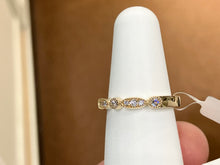 Cargar imagen en el visor de la galería, Natural Diamond Gold Ring