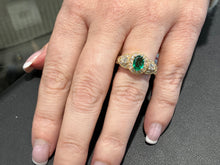 Load image into Gallery viewer, Emerald And Diamond Gold Ring