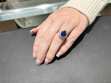 Cargar imagen en el visor de la galería, Tanzanite And Diamond White Gold Ring