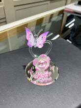 Cargar imagen en el visor de la galería, Always In My Heart Butterfly Glass Figurine