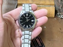 Charger l'image dans la galerie, Seiko Essentials Men's Watch Black Dial