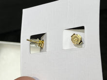 Laden Sie das Bild in den Galerie-Viewer, Two Tone Hoop Earrings