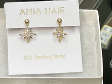 Cargar imagen en el visor de la galería, Gold Dangling Nova Star Stud Earrings