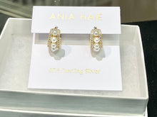 Load image into Gallery viewer, Gold Sparkling Shell Pearl Row Huggie Hoop Earrings