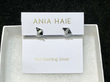 Cargar imagen en el visor de la galería, Silver Black And White Cubic Zirconia Earrings