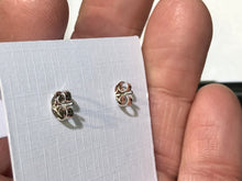 Cargar imagen en el visor de la galería, Silver Black And White Cubic Zirconia Earrings