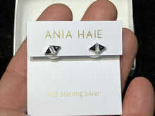 Cargar imagen en el visor de la galería, Silver Black And White Cubic Zirconia Earrings