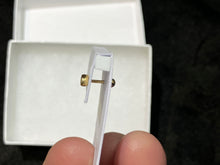 Laden Sie das Bild in den Galerie-Viewer, Gold Solitaire Cubic Zirconia Barbell Ania Haie