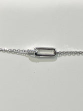 Charger l'image dans la galerie, Glam Interlock Bracelet
