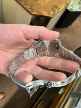 Laden Sie das Bild in den Galerie-Viewer, Seiko Men's Watch Green Dial With Date