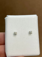 Load image into Gallery viewer, Natural Diamond Quarter Carat Stud Earrings
