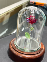 Laden Sie das Bild in den Galerie-Viewer, Enchanted Rose Crystal Figurine