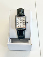 Cargar imagen en el visor de la galería, Women's Seiko Watch With Leather Strap