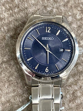 Cargar imagen en el visor de la galería, Women&#39;s Seiko Blue Dial Stainless Steel Watch