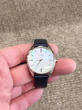 Load image into Gallery viewer, Women&#39;s Seiko Watch Mother Of Pearl Dial