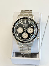 Cargar imagen en el visor de la galería, Seiko Essentials Chronograph Watch