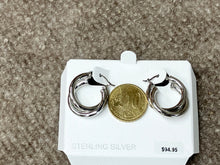 Cargar imagen en el visor de la galería, Silver Double Hoop Earrings