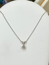 Cargar imagen en el visor de la galería, Natural Round Half Carat Diamond Pendant And Chain