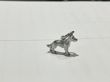 Cargar imagen en el visor de la galería, German Shepherd Silver Charm
