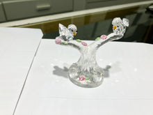 Cargar imagen en el visor de la galería, Songbirds Crystal Figurine