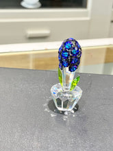 Laden Sie das Bild in den Galerie-Viewer, Hyacinth Blue Flower Crystal