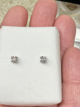 Charger l'image dans la galerie, Half Carat Natural Diamond Stud Earrings